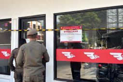 Pemkab Sumedang hentikan sementara travel yang salahi aturan di Jatinangor