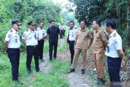 Kakanwil Ditjenpas Jambi tinjau lahan hasil hibah pemda di Lapas Muara Bulian