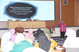 Tenaga kependidikan UNG dibekali keterampilan manajemen stres