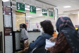 Menyusun asa dari ruang tunggu