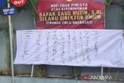 Bupati Bekasi evaluasi Dirum Perumda Tirta Bhagasasi