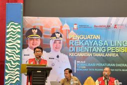 Distaru Makassar pasang pagar besi guna memperkuat pengawasan kawasan pesisir
