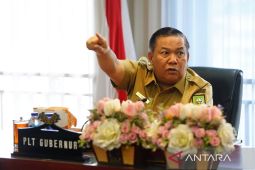 KPK periksa Plt Gubernur Riau guna gali temuan uang saat penggeledahan