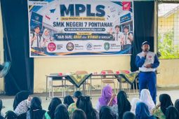 Astra Motor Kalbar edukasi keselamatan berkendara saat MPLS di SMKN 7 Pontianak