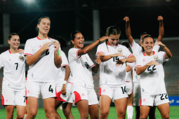 Timnas Putri Indonesia pertahankan gelar AFF Women's Cup usai menang 5-0