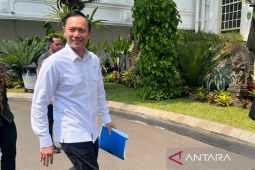 Presiden Prabowo panggil para menko, Bahlil hingga Purbaya ke Istana bahas KDMP