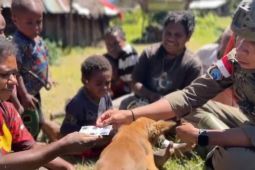 Satgas Damai Cartenz hadirkan patroli dialogis dan layanan kesehatan di Puncak