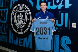 Elliot Anderson resmi berseragam Manchester City
