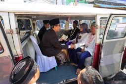 Nikah Massal di VW Combi Rekor MURI
