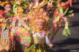 Parade busana World Kids Carnival