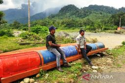 Pemkab Aceh Barat siagakan rakit darurat untuk warga pedalaman KAT Sikundo
