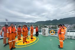 11 wisatawan asing dan 1 awak perahu hilang kontak di Teluk Tomini ditemukan selamat