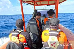 Tim SAR gabungan cari nahkoda speedboat yang tenggelam di Teluk Tomini