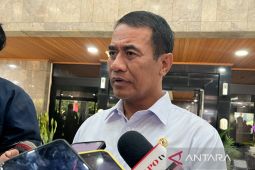 Mentan Amran pastikan harga ayam dan telur mulai pulih