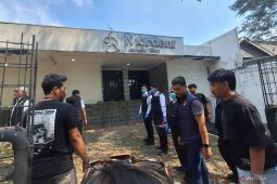 Puslabfor bawa sejumlah barang bukti dari olah TKP kematian penjaga rumah mantan Jampidsus Febrie Adriansyah