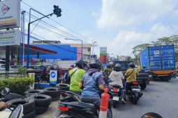 Warga minta Pertamina atasi antrean panjang mengisi BBM di SPBU
