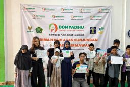 Kanvas mimpi: Ketika anak-anak panti asuhan siajak menggambar masa depan