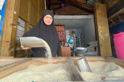Stok beserta harga beras di Pasar Induk Garut tercatat stabil pada kemarau ini