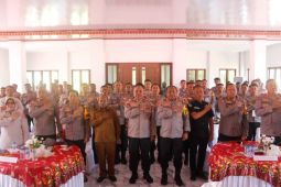 Polda Papua Tengah bekali personel Bhabinkamtibmas cegah konflik