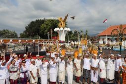 Bupati: Titik Nol Singaraja, Praja Mandala Singa Ambara Raja milik masyarakat Buleleng
