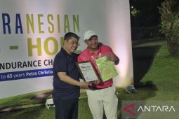 UK Petra tuntaskan tantangan 99 holes dan pecahkan rekor MURI