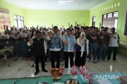 Pemkab Bekasi layani rekam KTP bagi pelajar optimalkan pelayanan publik