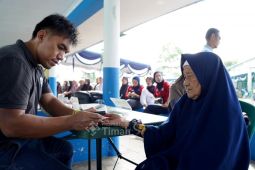 Warga Belinyu serbu layanan kesehatan gratis PT Timah
