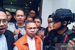 Hakim vonis Gubernur Riau nonaktif Abdul Wahid 2 tahun penjara