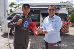 SOL serahkan mobil layanan pajak keliling ke Pemkab Taput untuk tingkatkan PAD