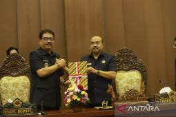 DPRD Gianyar menginisiasi Rancangan Perda Penataan Sempadan Sungai