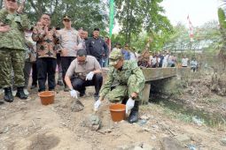 Sinergi TNI hadirkan jembatan penggerak ekonomi di Kota Serang