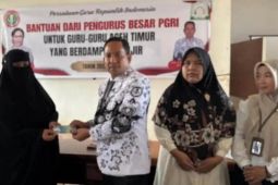 1.640 guru terdampak banjir di Aceh Timur terima bantuan