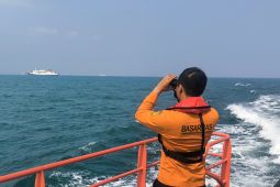 Tim SAR Banten kerahkan KN Tetuka cari penumpang KMP Kirana II