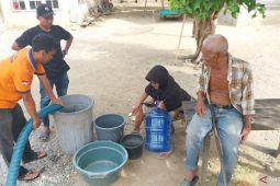 BPBK Aceh Jaya salurkan air bersih kepada warga terdampak kekeringan