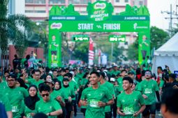 Ribuan pelari ikuti "MILO ACTIV Indonesia Race 2026 Surabaya"