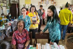 Pemkab Gumas bersama PKK hadirkan layanan kesehatan bagi ratusan warga di empat desa