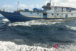 SAR Gabungan kawal KM Yuni Bahari alami kebocoran di Laut Banda