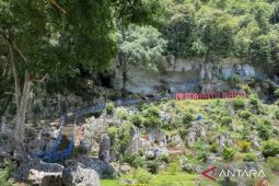 Pokdarwis kembangkan Goa Batu Hapu untuk dongkrak ekonomi warga
