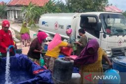 PMI Pamekasan salurkan bantuan air ke desa-desa terdampak kekeringan