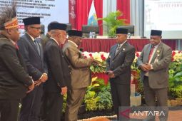Dominggus Mandacan: Pendapatan APBD Papua Barat 2025 terealisasi Rp3,38 triliun