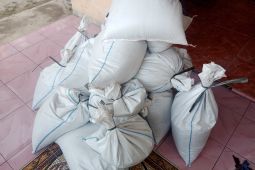 Polres Belitung gerebek gudang penyimpanan pasir timah di Air Merbau