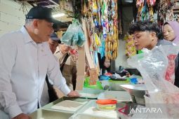 Legislator dorong pasokan MinyaKita di pasar agar harga sesuai HET