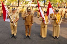 Pemkot Madiun bagikan 3.000 bendera Merah Putih dalam rangka HUT RI