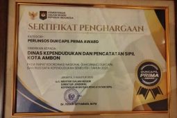 Pemkot Ambon raih Perlinsos Dukcapil Prima Award dari Kemendagri