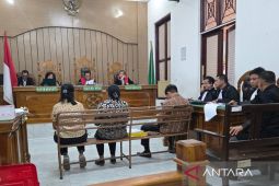 Hakim perintahkan JPU hadirkan pejabat Kemensos pada sidang korupsi bansos Samosir