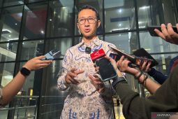 KPK sita dokumen dan 8.500 dolarSingapura di dua kantor imigrasi