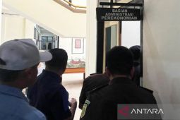 Penyidik kejaksaan lanjutkan penggeledahan di Kantor Pemkab Pamekasan