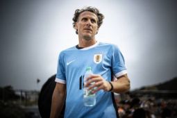 Diego Forlan menjadi pelatih interim timnas Uruguay