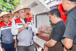 Pertamina Patra Niaga salurkan alsintan listrik ke petani Bali