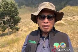 TNBTS maksimalkan "drone water spray" tangani kebakaran di Bromo